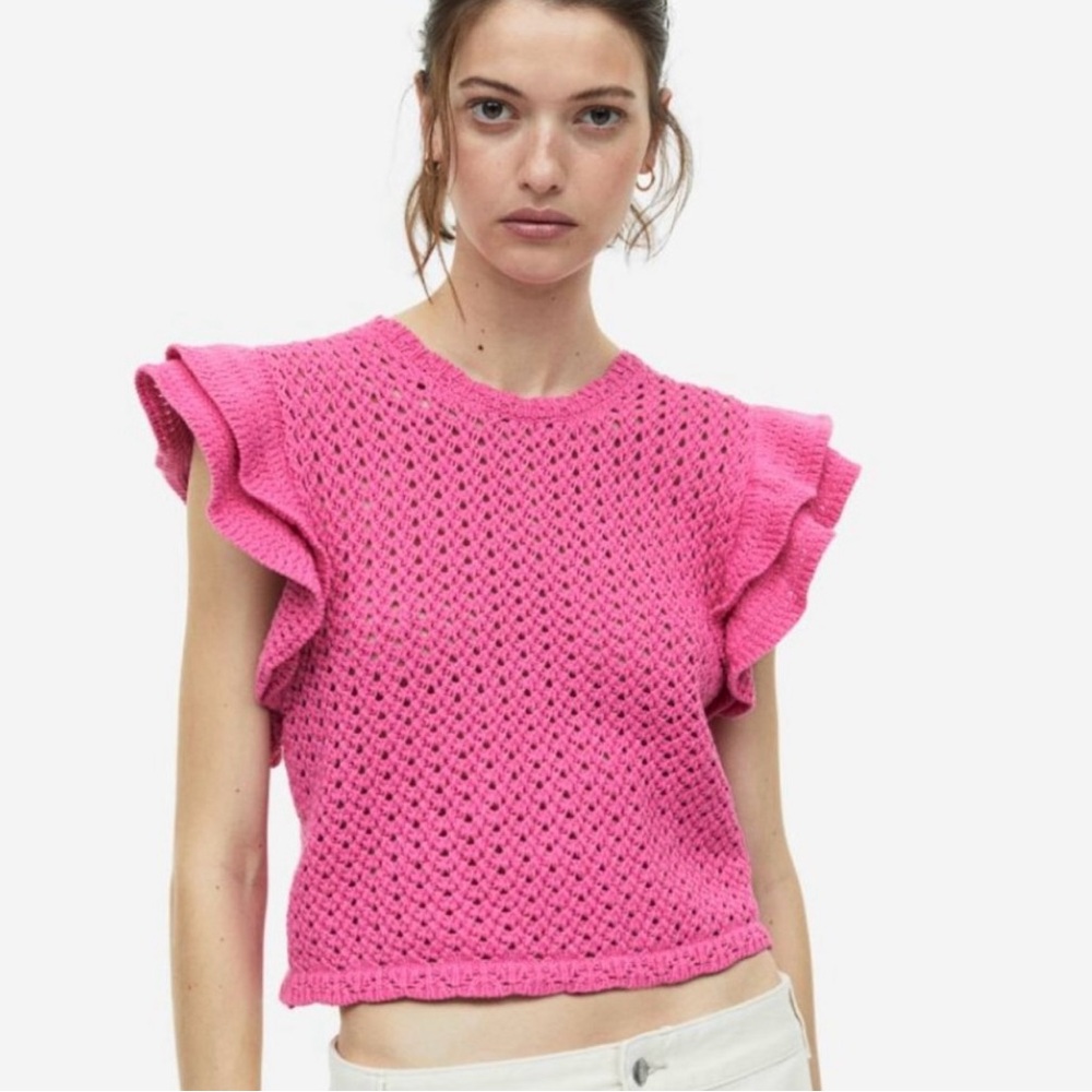 H&M Pink Ruffled Crop Blouse